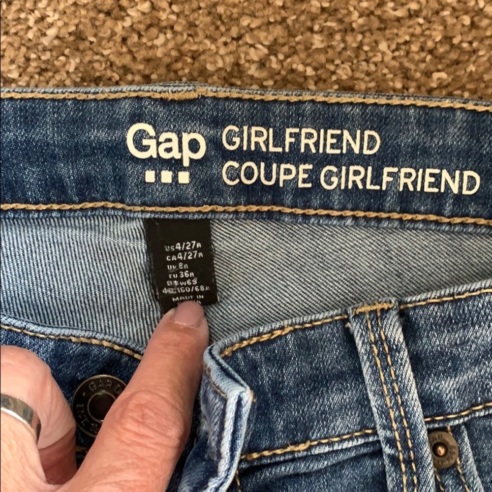 Gap Girlfriend Coupe